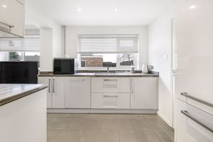 Kitchen- click for photo gallery